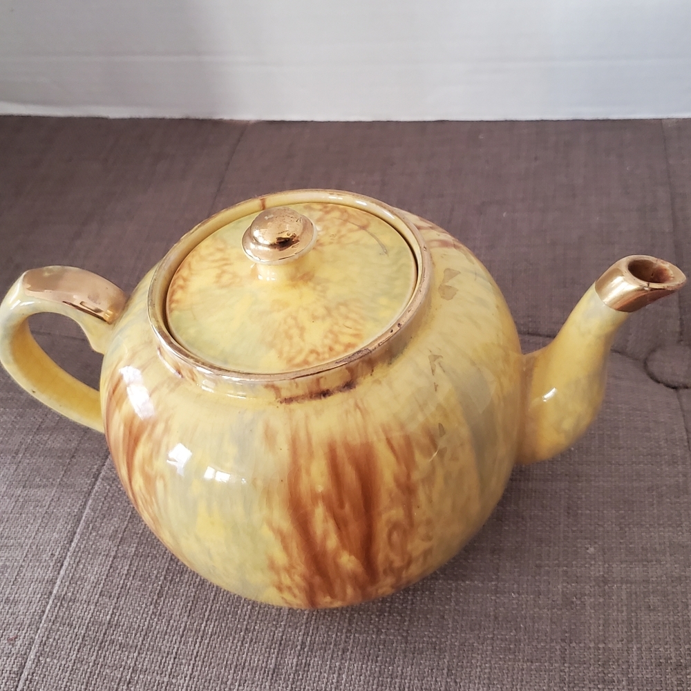 VTG  England Teapot Creamery Art Pottery Drip Glaze